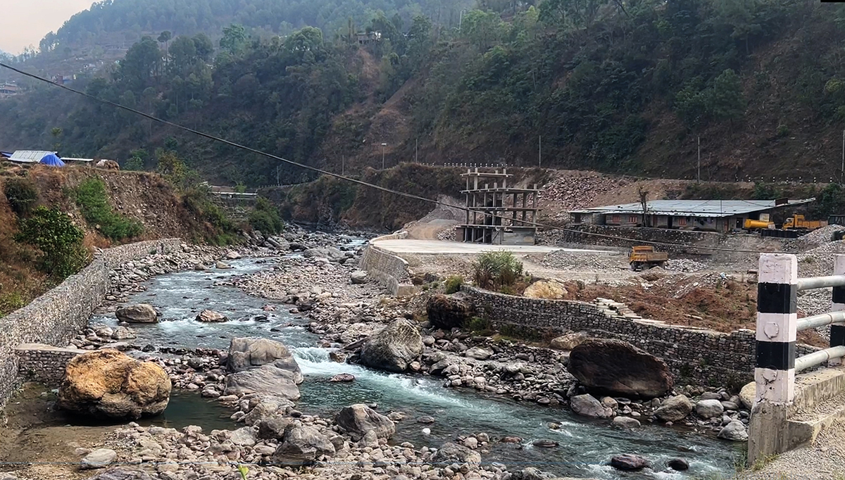 सीमा विवादका कारण बसपार्क निर्माण अवरुद्ध