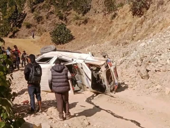 जाजरकोटमा जिप दुर्घटना: दुईको मृत्यु, तीन घाइते